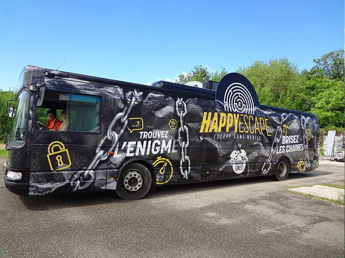 Bus - Happy Escape - 