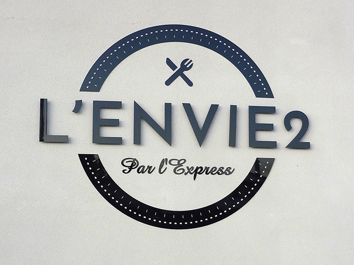 Enseigne en lettres découpées - L'envie 2 - 