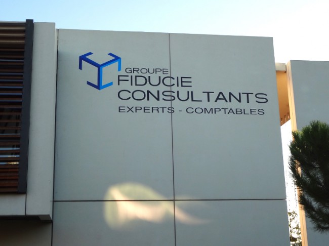 Enseigne adhésive - Fiducie Consultants - 