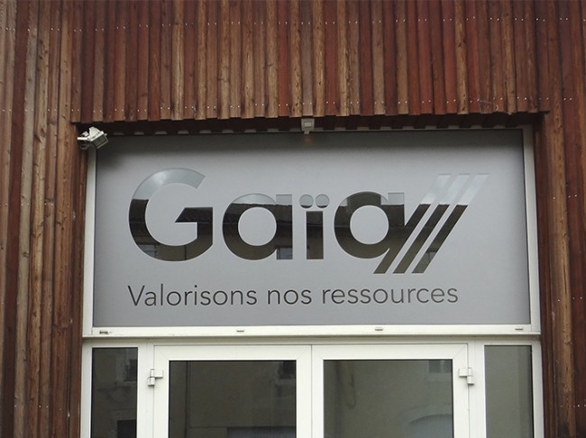 Enseigne adhésive (dépoli découpé) - Gaïa - 